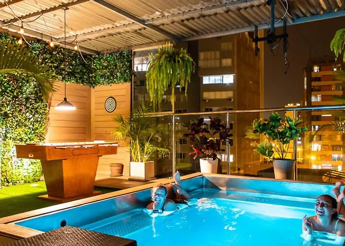 Alpes Lima Kennedy Hostel